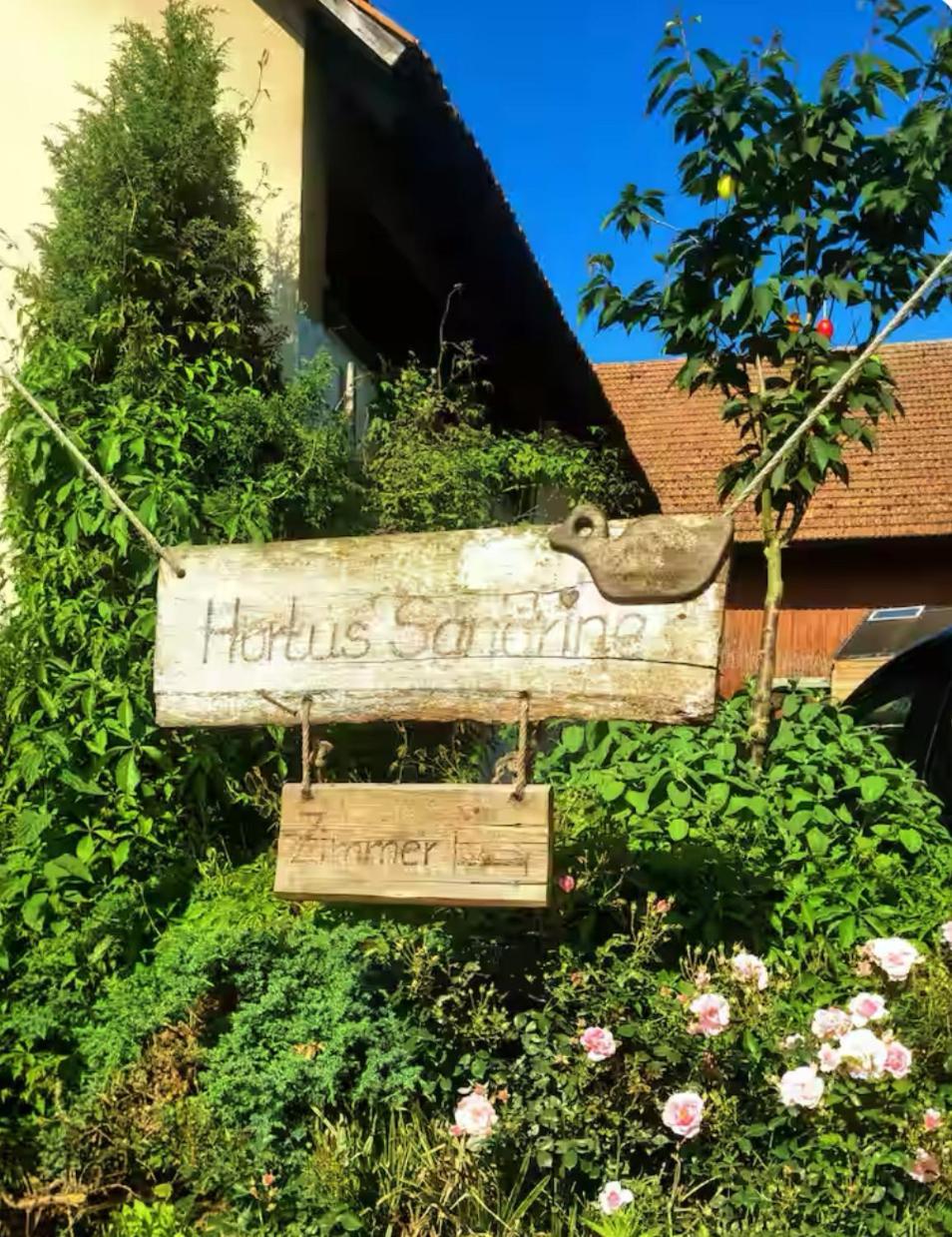 Bauernhof Privatzimmer Hortus Sandrine Gemeinschaftsbad Free Wifi Hausbreitenbach Exterior foto